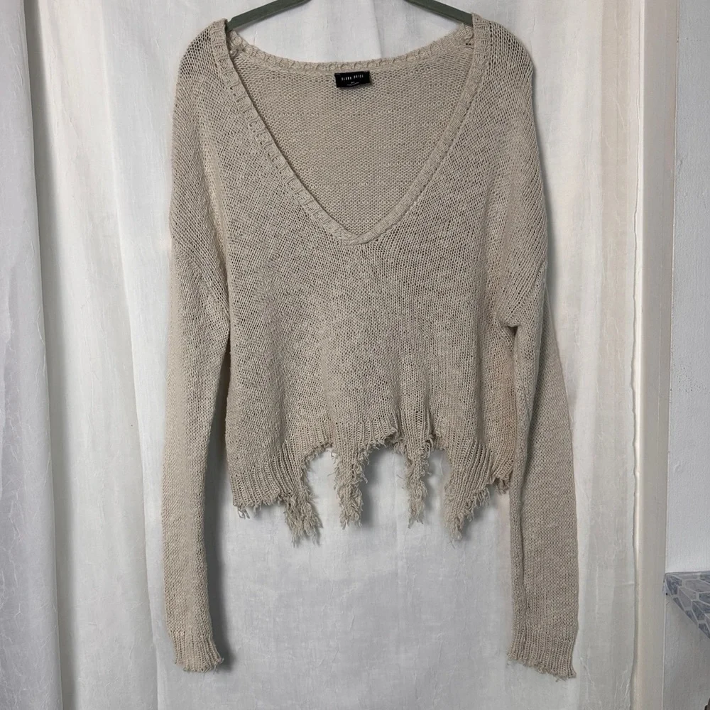3/$20 💥‎ Blank Paige Oversized Relaxed Fit Sweater Distressed Cream Frayed Knit